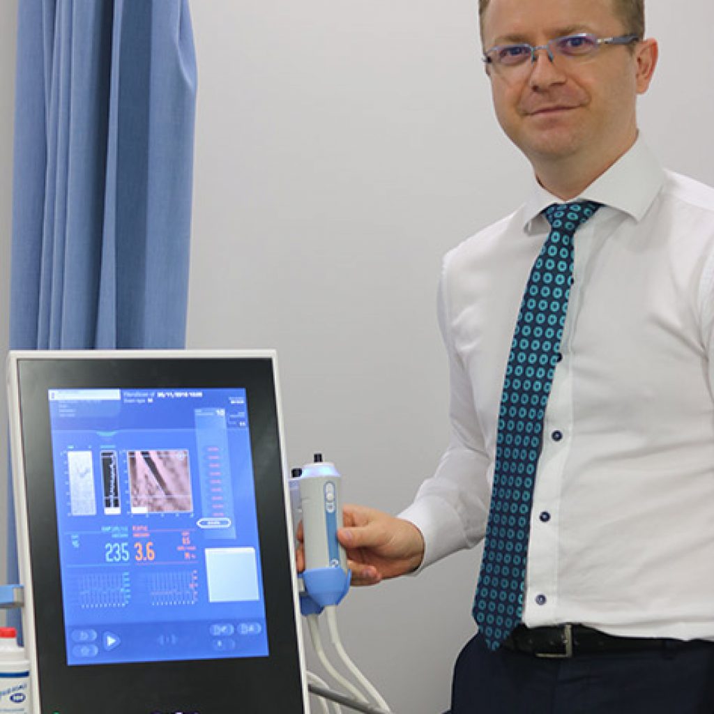 Sydney Norwest Gastroenterology, located at Lakeview Private Hospital, has acquired a FibroScan 530 – the latest liver elastography device that in many cases replaces invasive liver biopsies and gives the most reliable and up-to-date liver stiffness (fibrosis) and CAP (steatosis) readings.